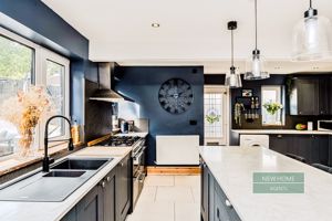 Photo 16- click for photo gallery